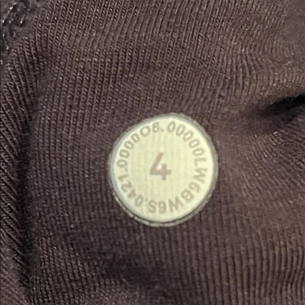 Lululemon Scuba High-Rise Cropped Jogger Black size 4 - Picture 9 of 12